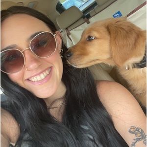 Meet your Posher, Bay